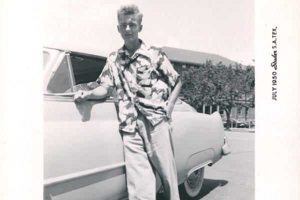 Photo of Lawrence Dausin